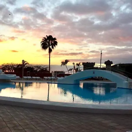 Apartment Nice Apartment,Terrace, View, Pool In Tenerife South *